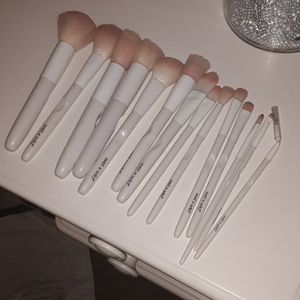 wet n wild Makeup - 14 pc wet n wild makeup brush collection wet n wild Makeup - 14 pc wet n wild makeup brush collection